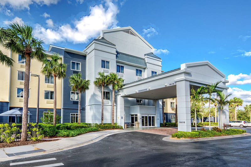 Fairfield Inn & Suites Naples