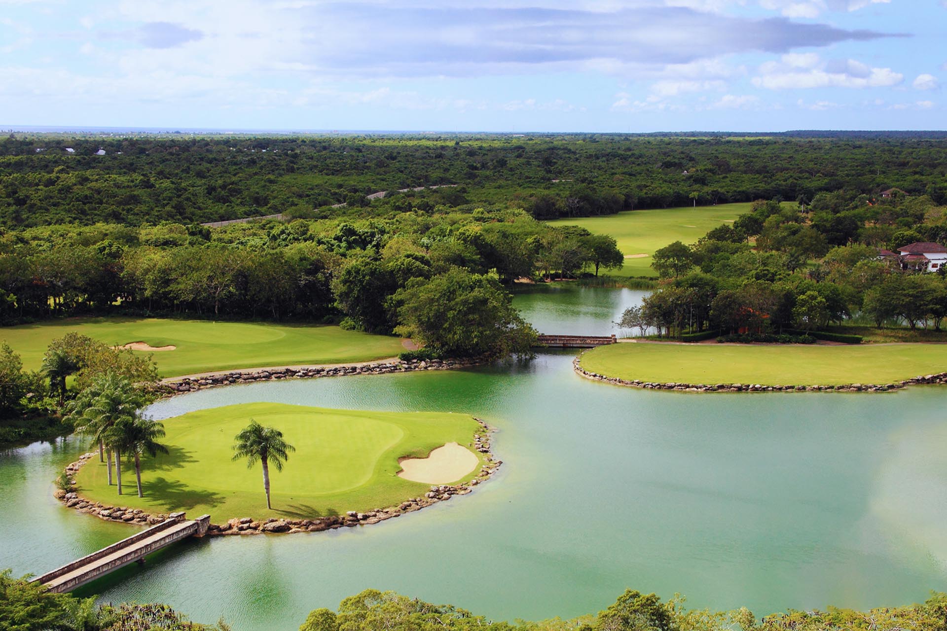 Guavaberry Resort & Country Club